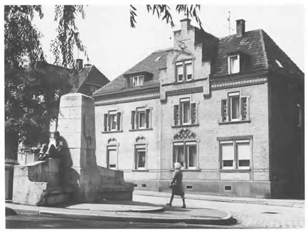 Historische Doppelhausaufnahme, im Dokument als 1975 bezeichnet
